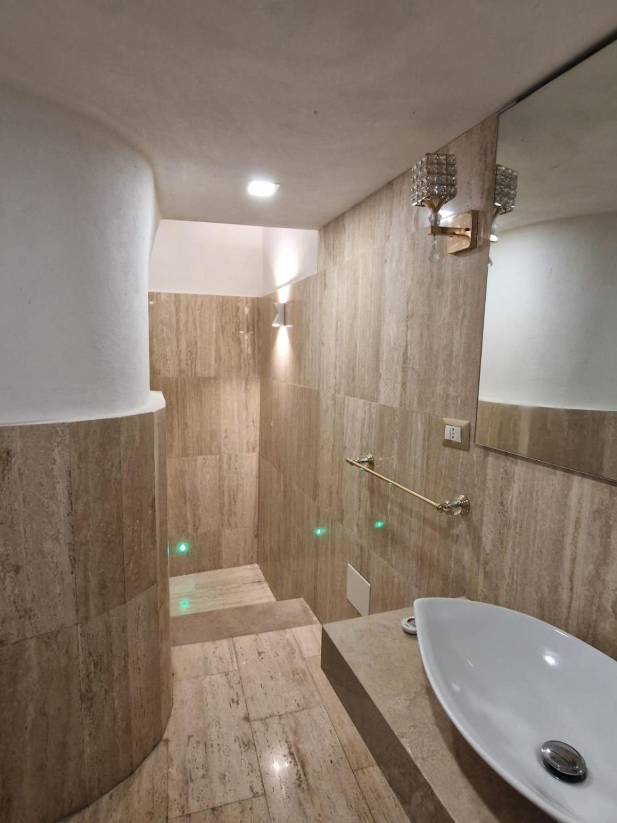 The Love Basement Appartement Rome Buitenkant foto